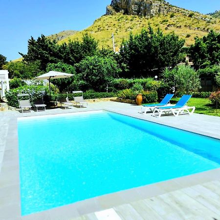 Villa Hibiscus Castellammare del Golfo Exteriör bild