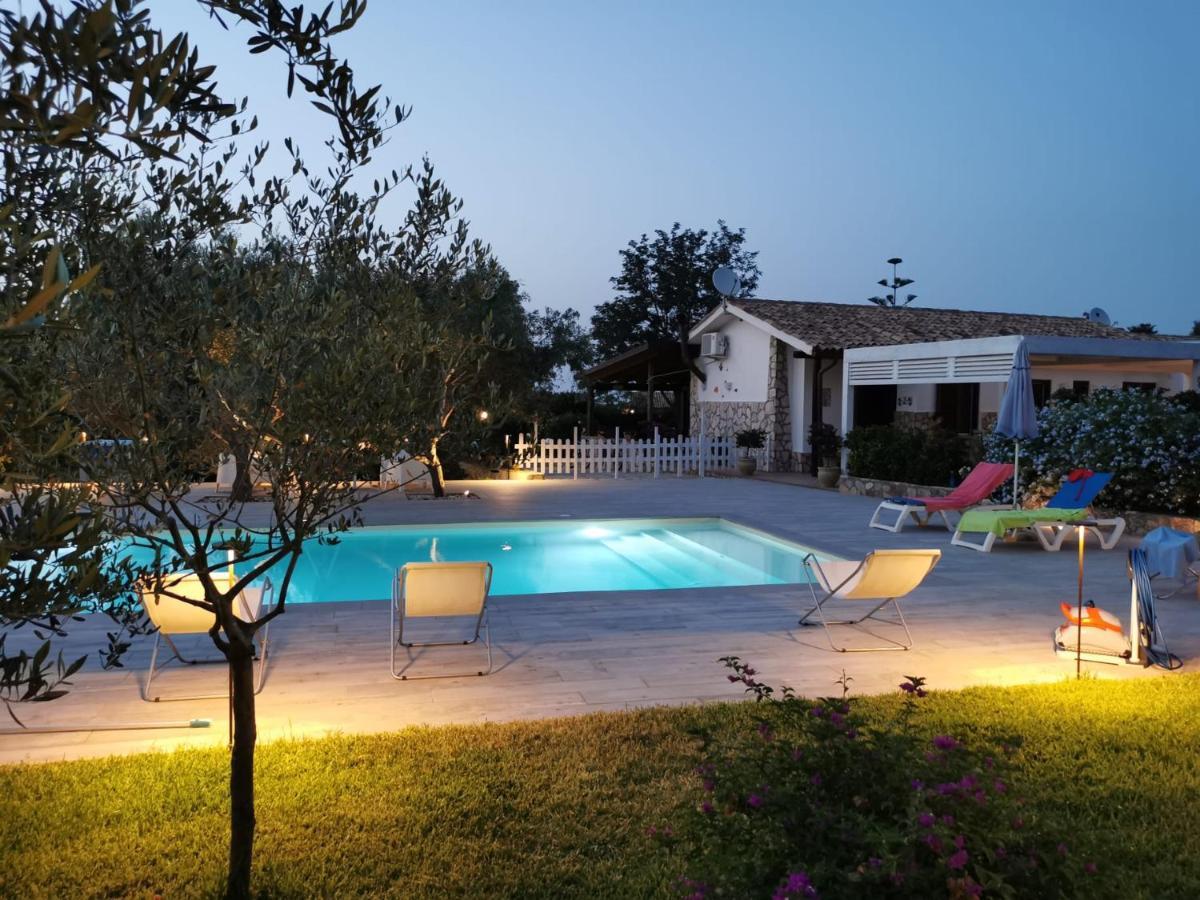 Villa Hibiscus Castellammare del Golfo Exteriör bild