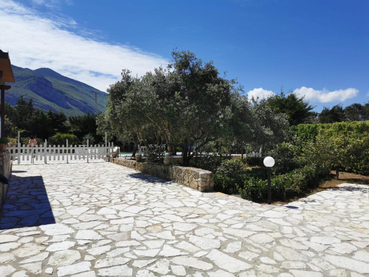 Villa Hibiscus Castellammare del Golfo Exteriör bild