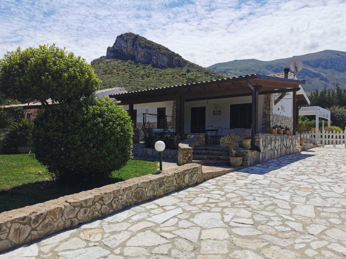 Villa Hibiscus Castellammare del Golfo Exteriör bild