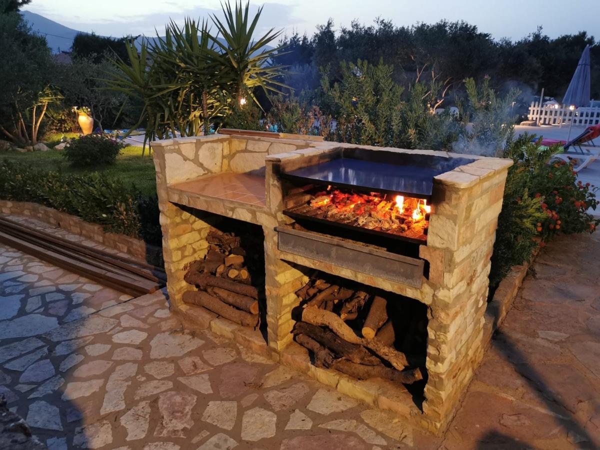 Villa Hibiscus Castellammare del Golfo Exteriör bild