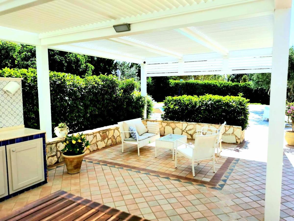 Villa Hibiscus Castellammare del Golfo Exteriör bild