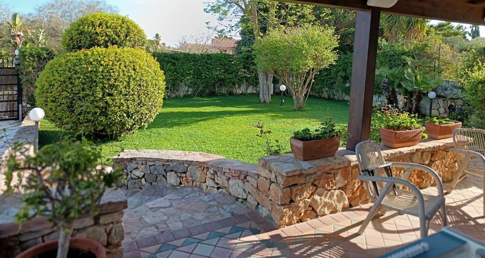 Villa Hibiscus Castellammare del Golfo Exteriör bild